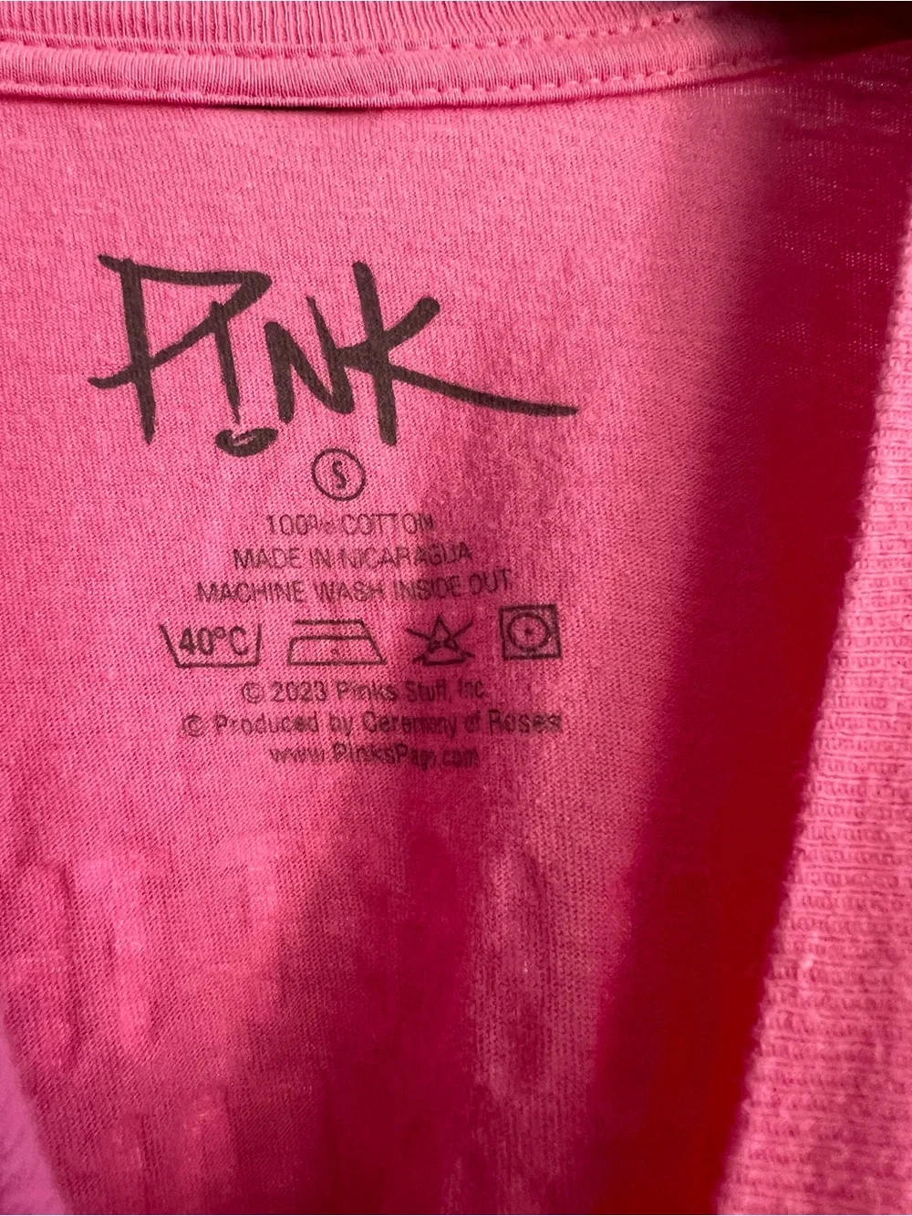 P!NK  Hot Pink  Tour T-Shirt Small 'TrustFall' Graphic Tee - Picture 3 of 5
